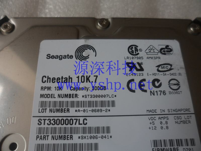 上海源深科技 上海 DELL 原装 PowerEdge PE2800 服务器 300G 10K SCSI硬盘 D5796 高清图片